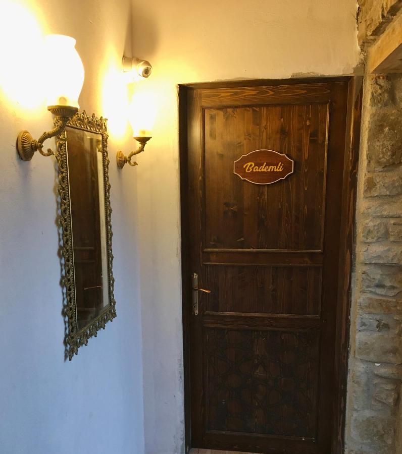 Sari Keçı Taş Otel İmroz Exterior foto