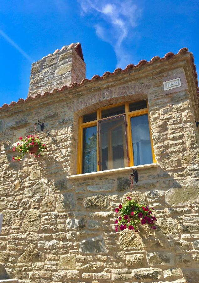 Sari Keçı Taş Otel İmroz Exterior foto