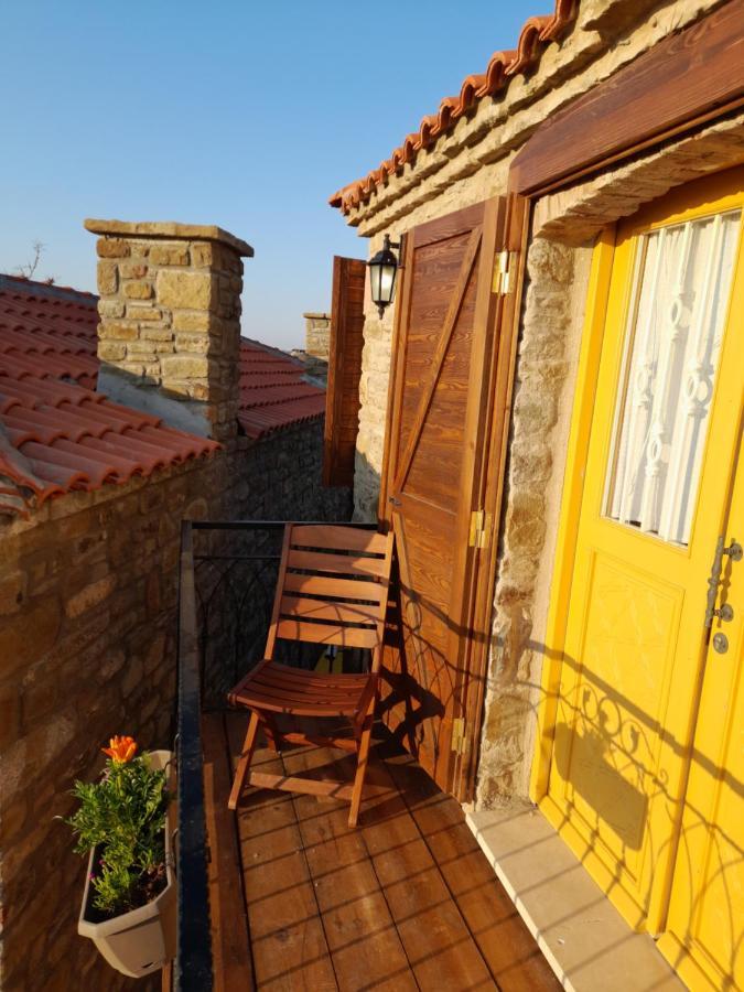 Sari Keçı Taş Otel İmroz Exterior foto