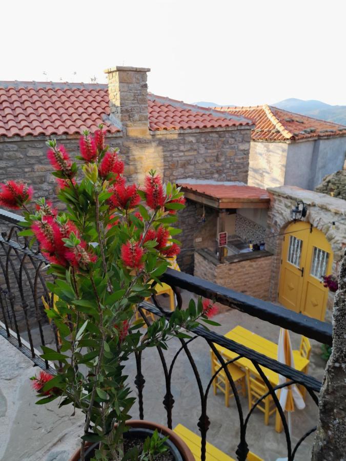 Sari Keçı Taş Otel İmroz Exterior foto